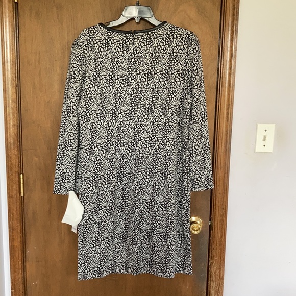 Nine West dress faux leather neckline abstract animal print like 12 - Picture 8 of 16